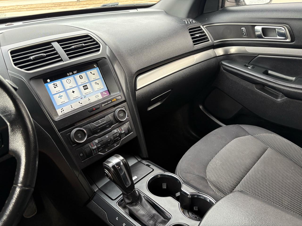 Ford Explorer XLT FWD 2018