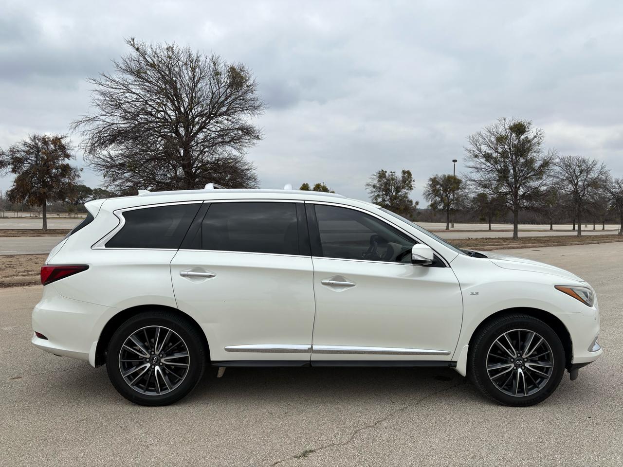 Infiniti QX60 FWD 2017