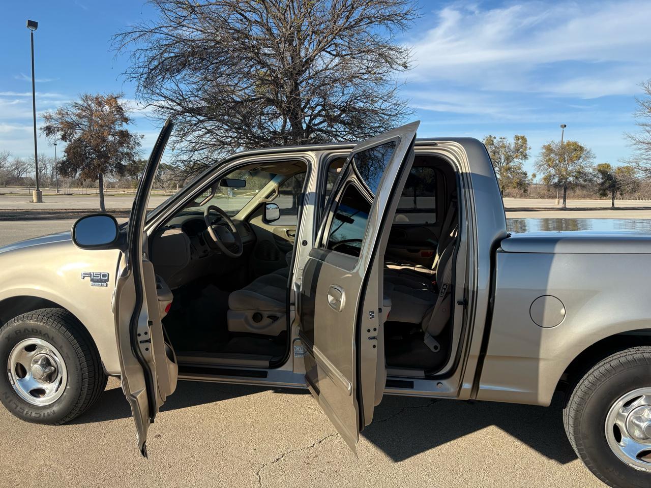 Ford F-150 SuperCrew  2001