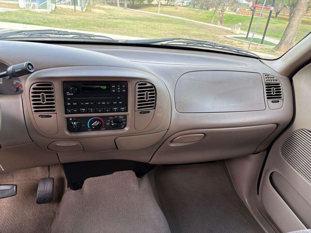 Ford F-150 SuperCrew  2001