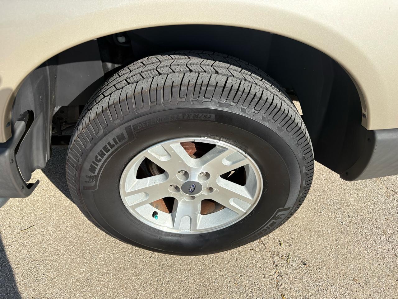 Ford Explorer Sport Trac  2005