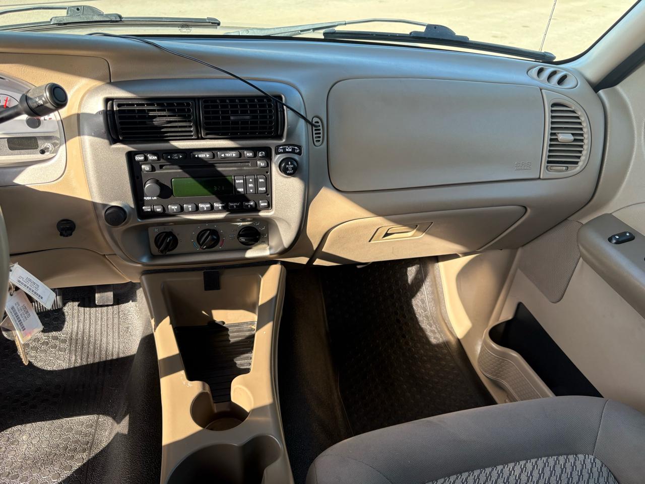 Ford Explorer Sport Trac  2005