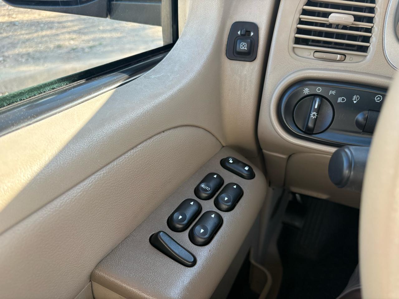 Ford Explorer Sport Trac  2005