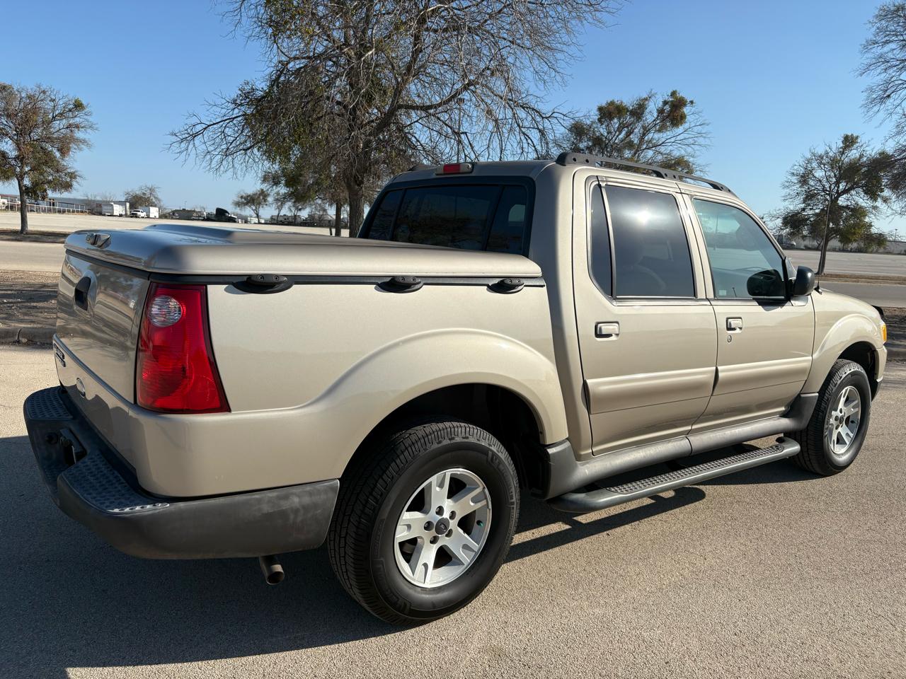 Ford Explorer Sport Trac  2005