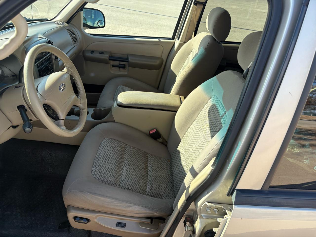 Ford Explorer Sport Trac  2005