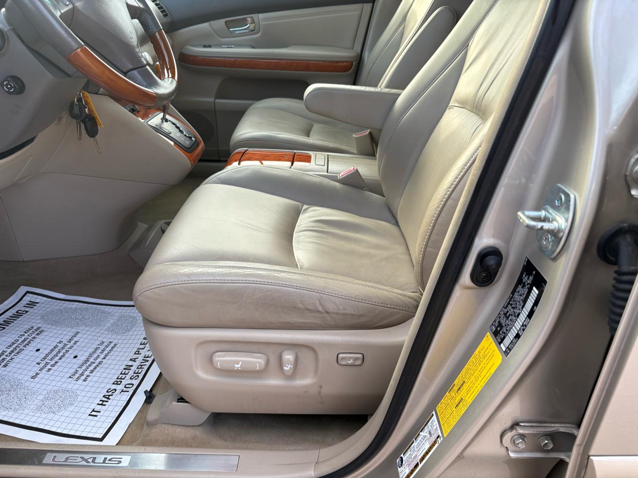 Lexus RX 330 4dr SUV AWD 2004