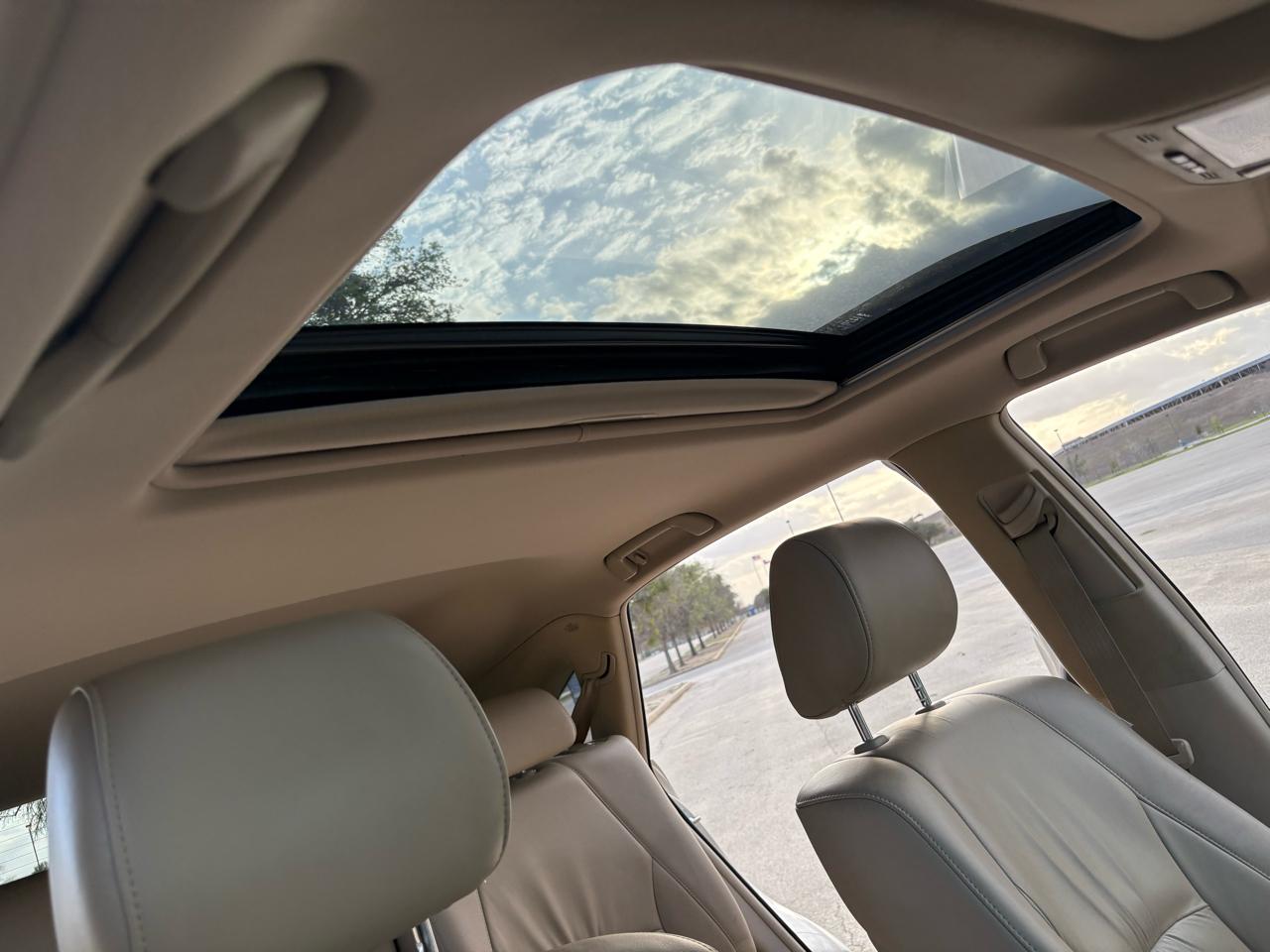 Lexus RX 330 4dr SUV AWD 2004