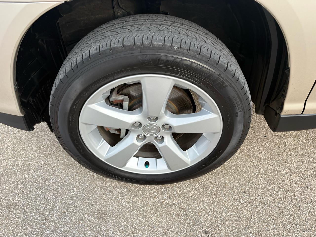 Lexus RX 330 4dr SUV AWD 2004