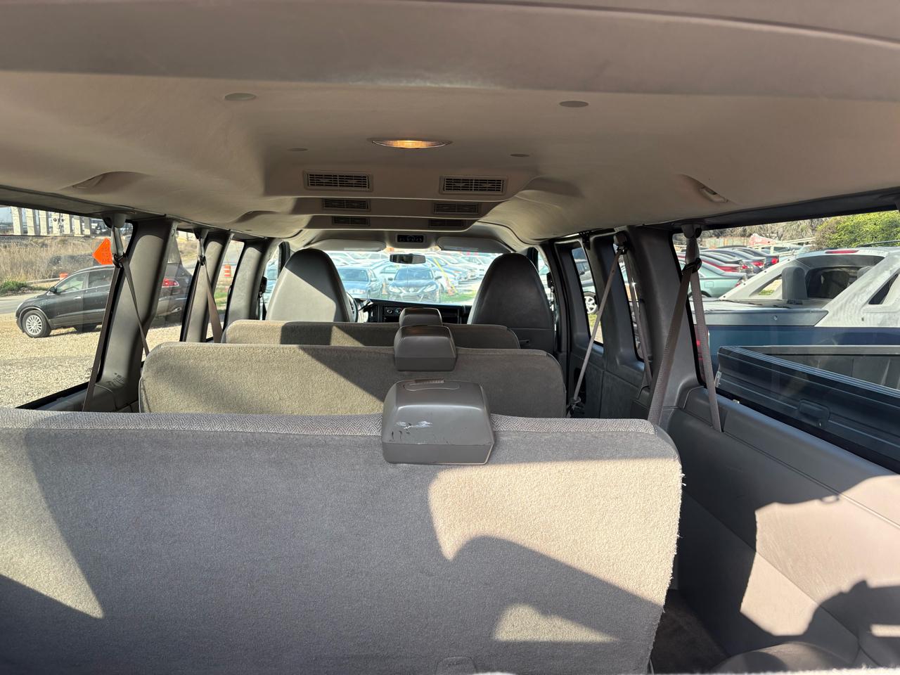 Chevrolet Express Passenger  2013