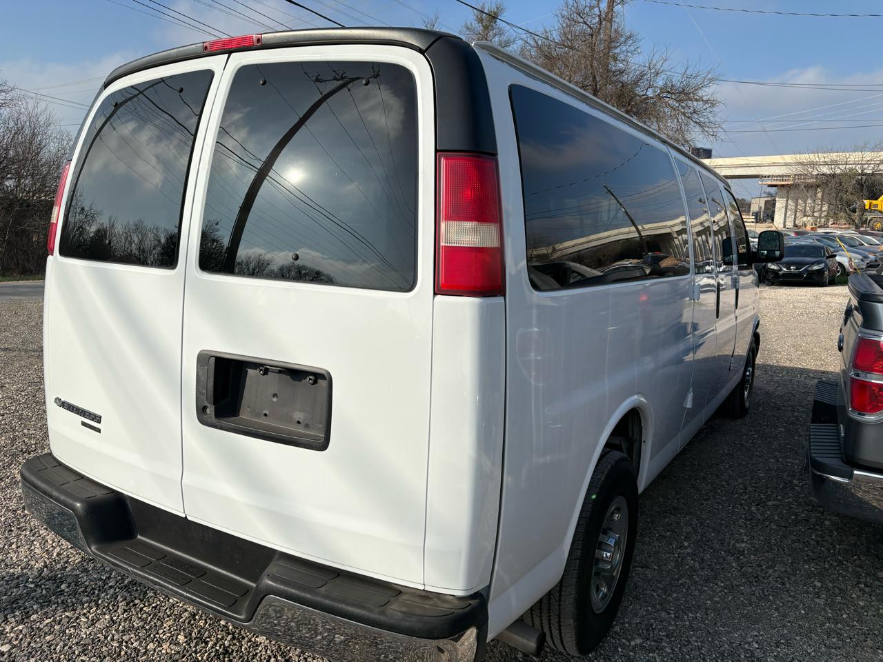Chevrolet Express Passenger  2013