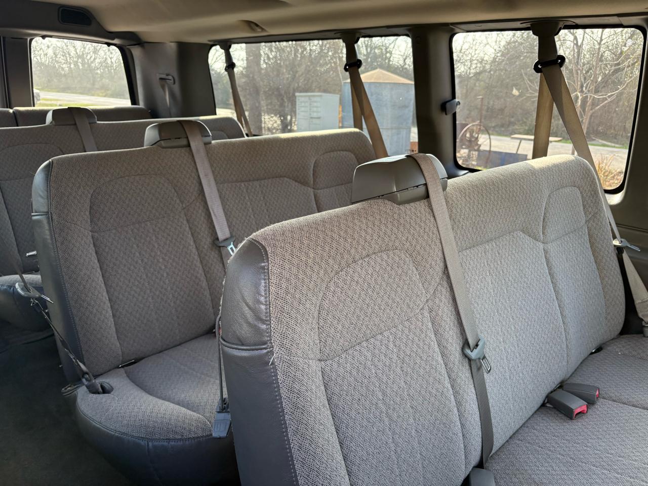 Chevrolet Express Passenger  2013