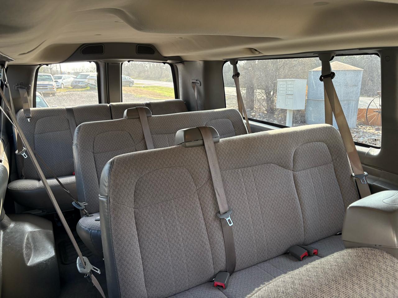 Chevrolet Express Passenger  2013