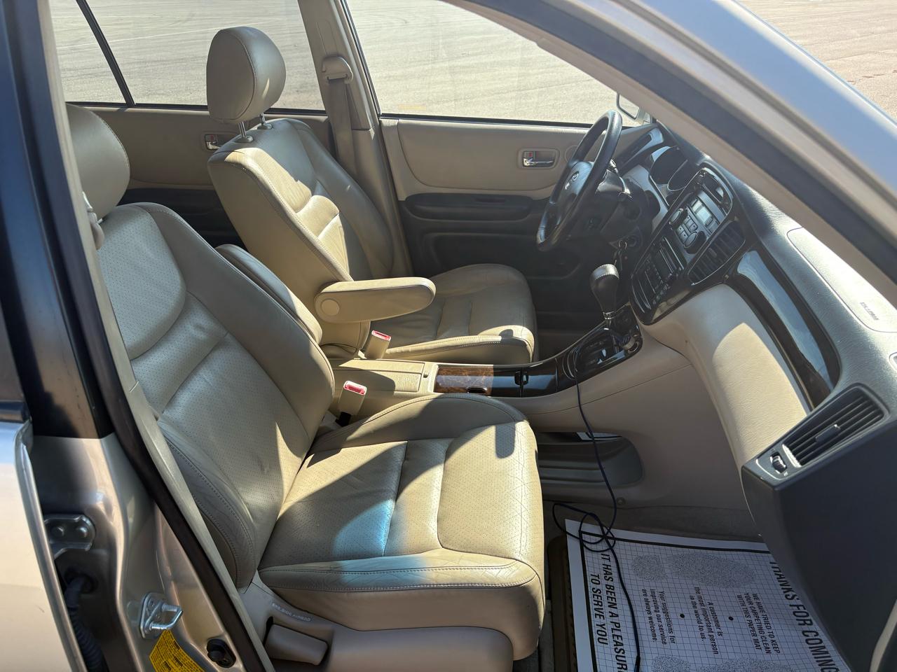 Toyota Highlander 4dr V6 4WD (Natl) 2003