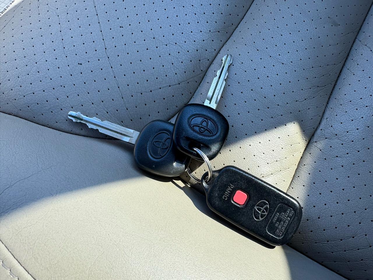 Toyota Highlander 4dr V6 4WD (Natl) 2003