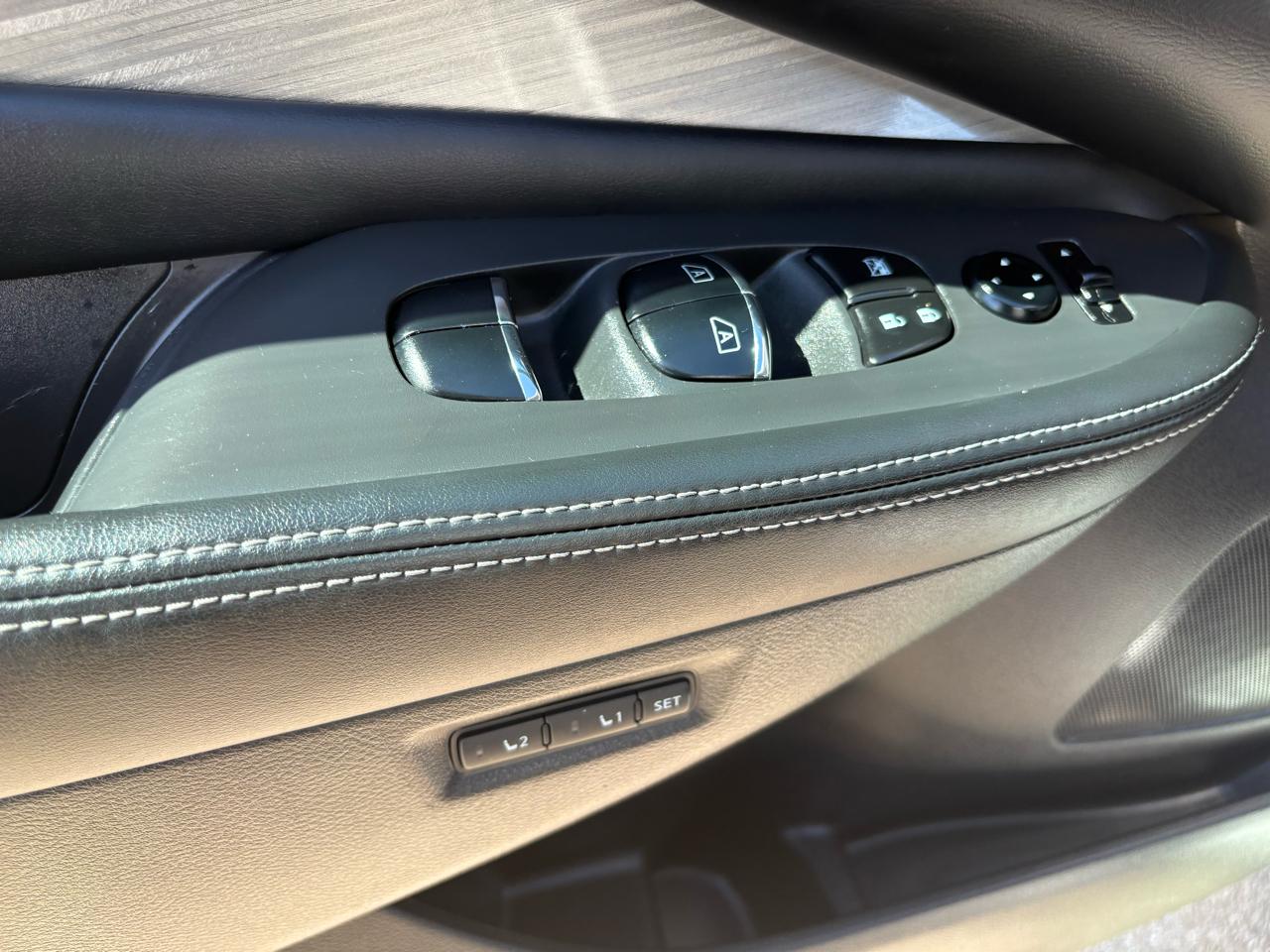 Nissan Murano AWD 4dr Platinum 2015