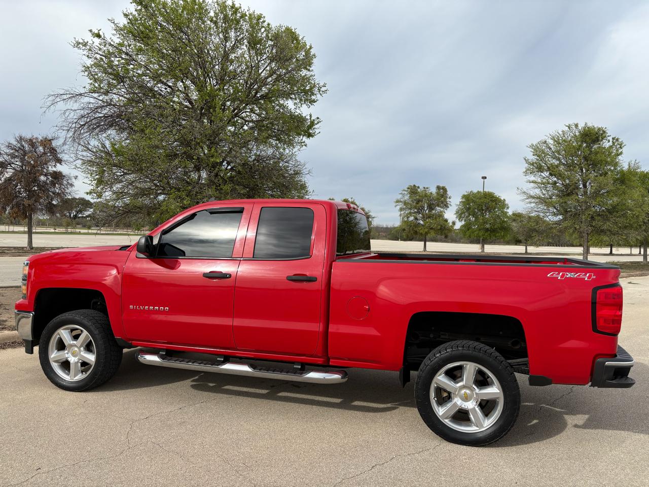 Chevrolet Silverado 1500 4WD Double Cab 143.5" LT w/1LT 2014