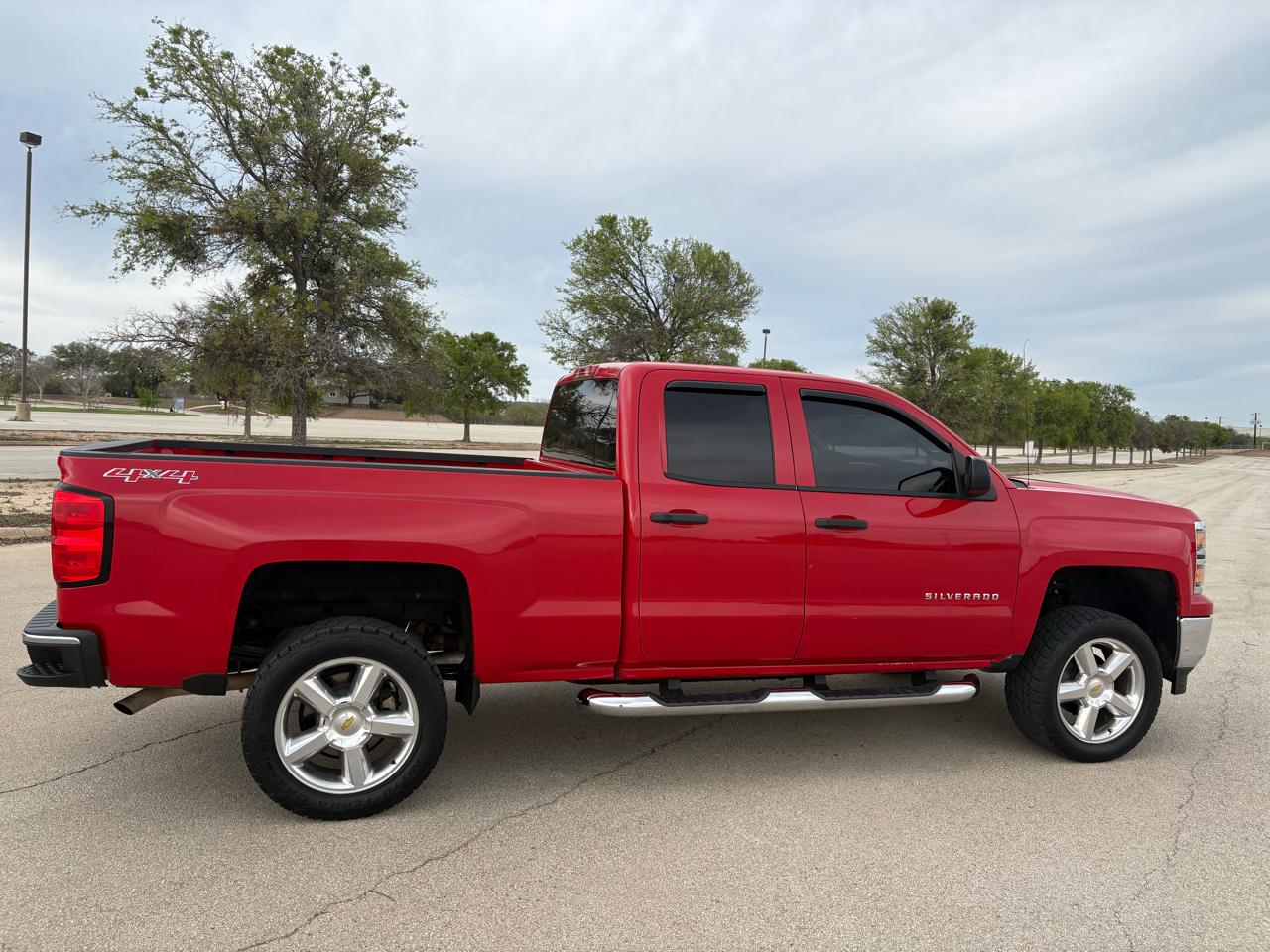 Chevrolet Silverado 1500 4WD Double Cab 143.5" LT w/1LT 2014