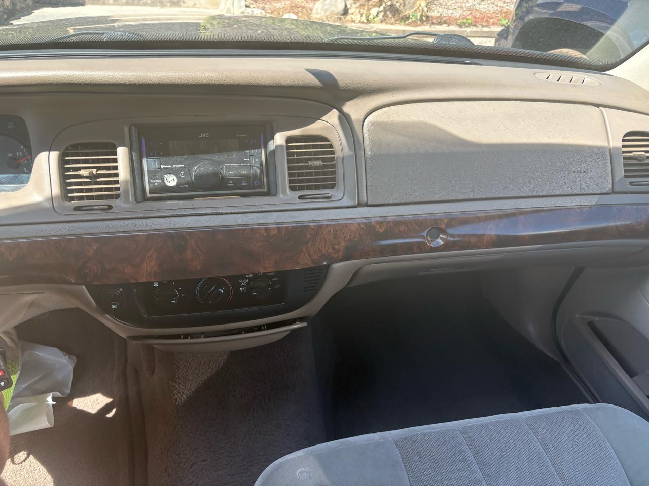 Mercury Grand Marquis 4dr Sdn GS 2005