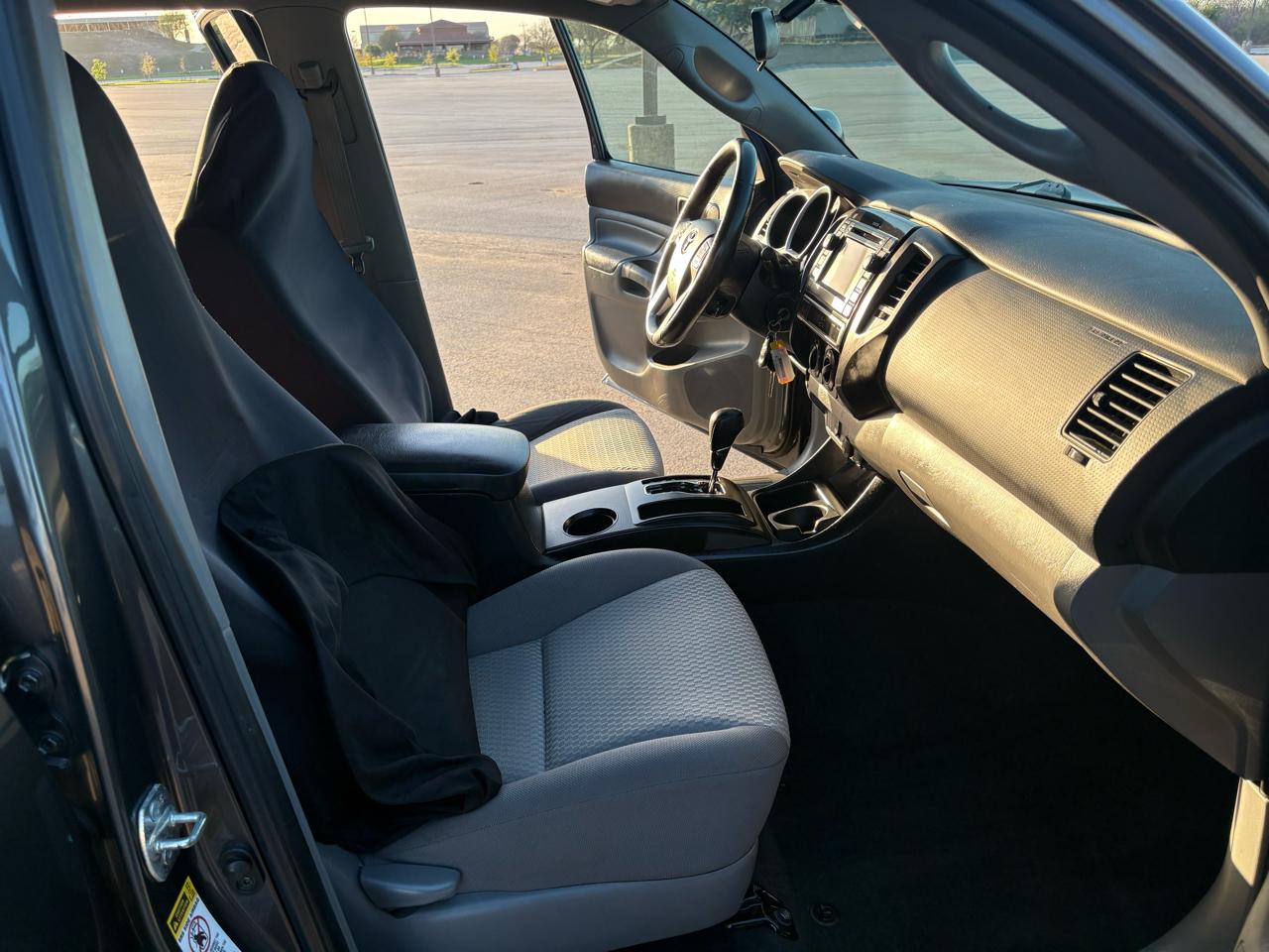 Toyota Tacoma 2WD Double Cab V6 AT PreRunner (Natl) 2013