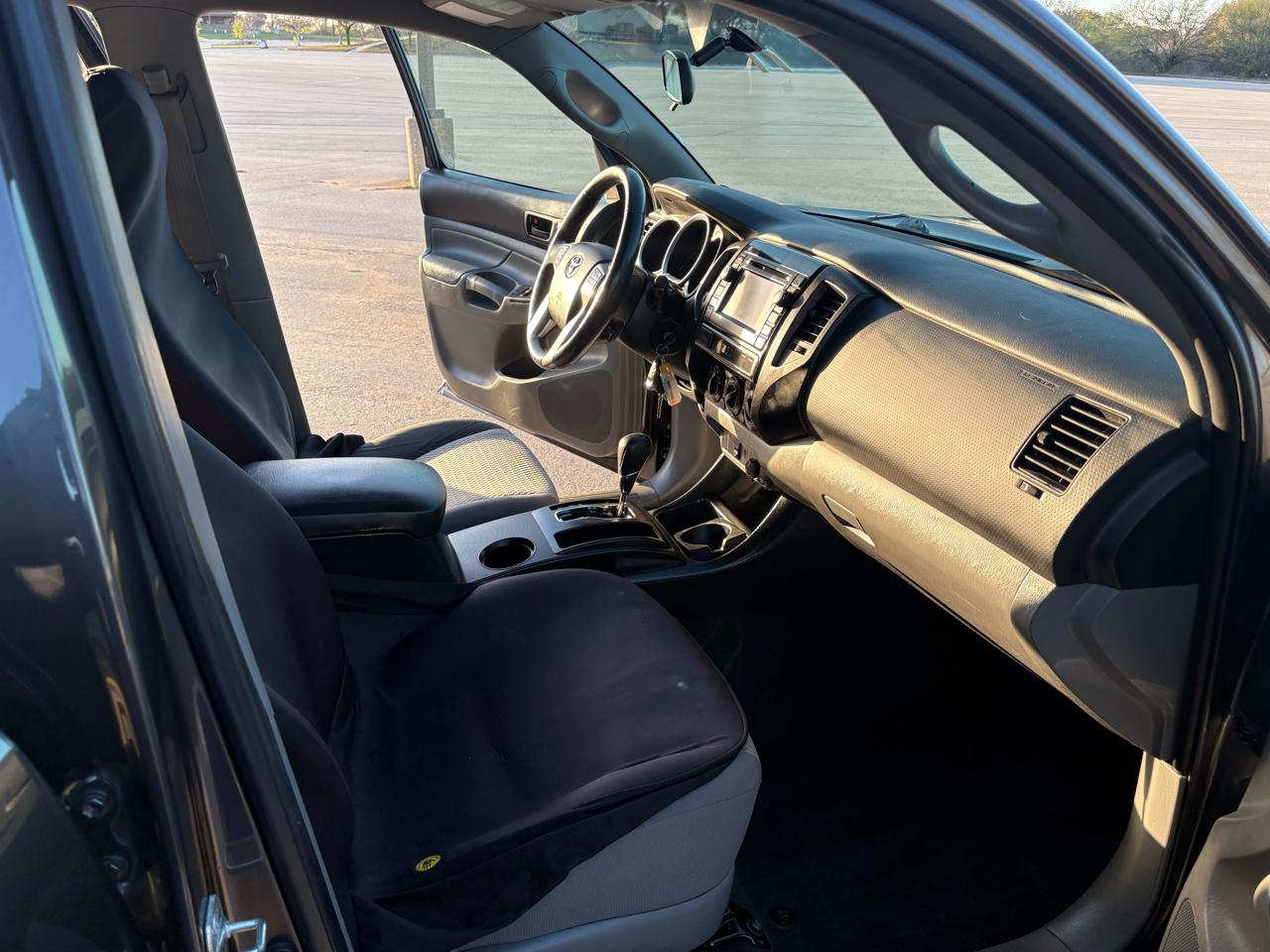 Toyota Tacoma 2WD Double Cab V6 AT PreRunner (Natl) 2013