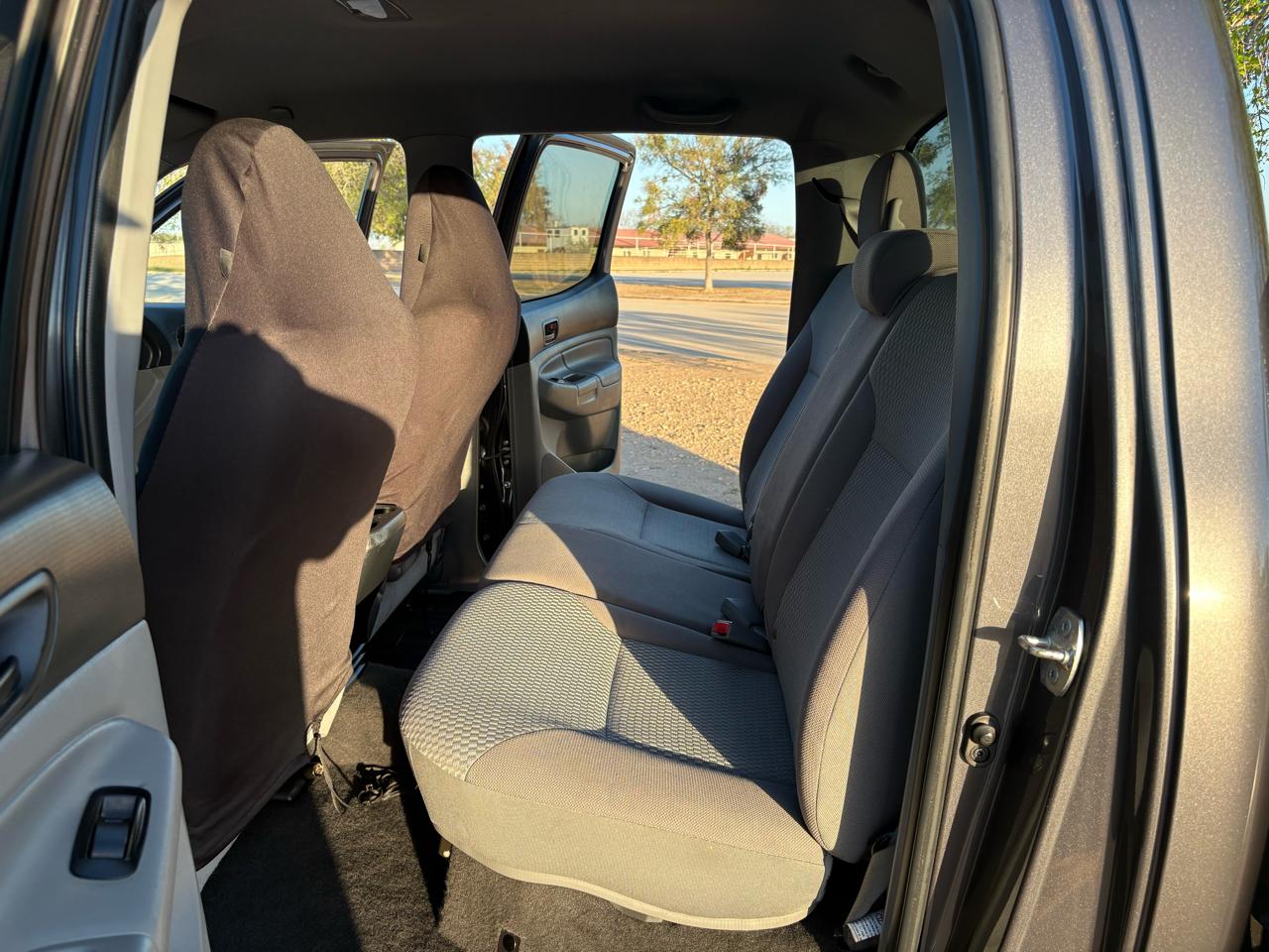 Toyota Tacoma 2WD Double Cab V6 AT PreRunner (Natl) 2013