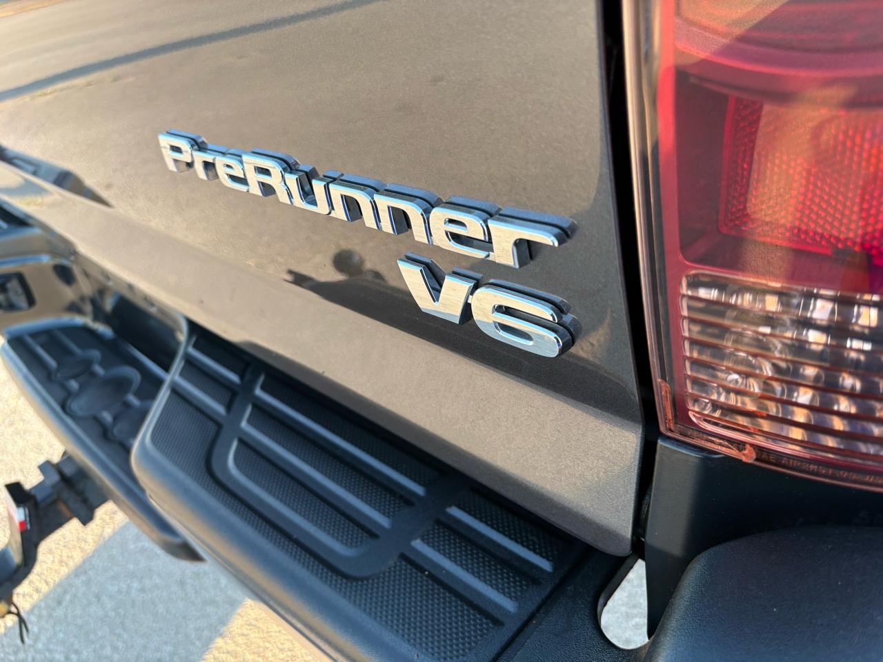 Toyota Tacoma 2WD Double Cab V6 AT PreRunner (Natl) 2013