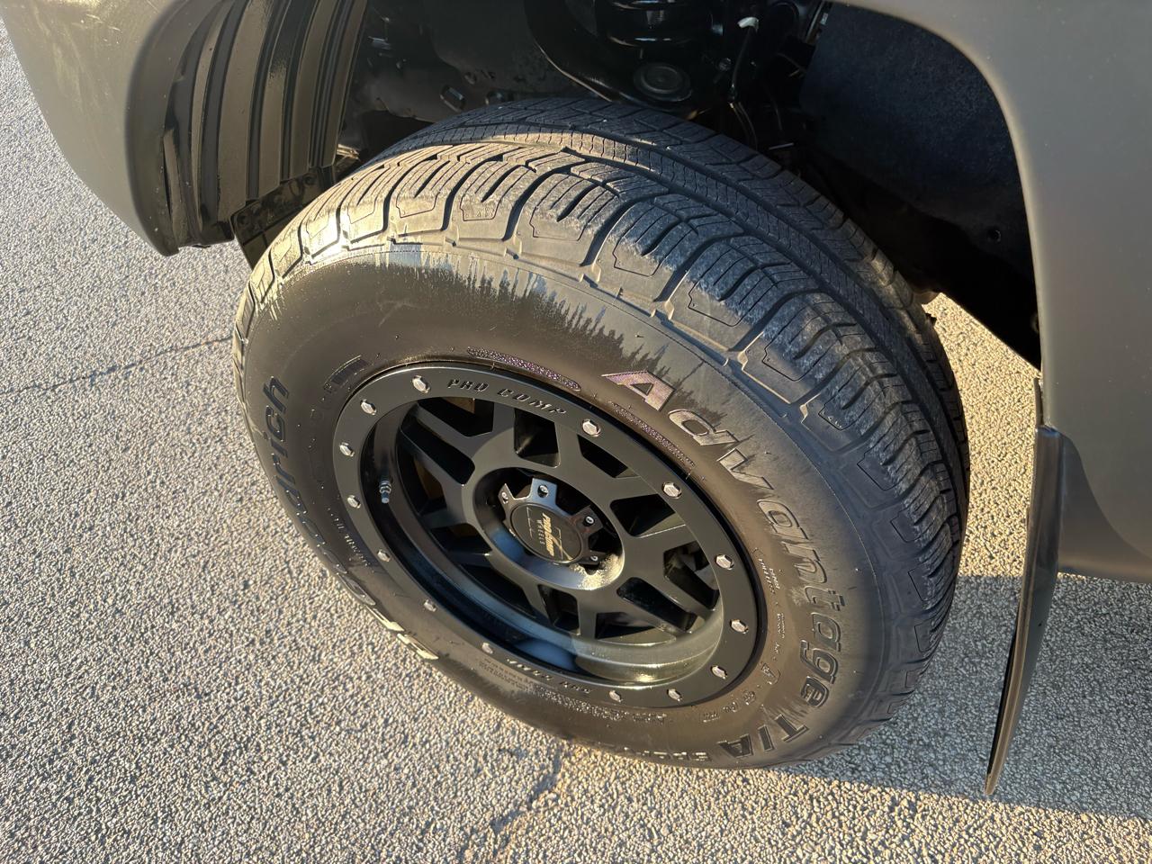 Toyota Tacoma 2WD Double Cab V6 AT PreRunner (Natl) 2013