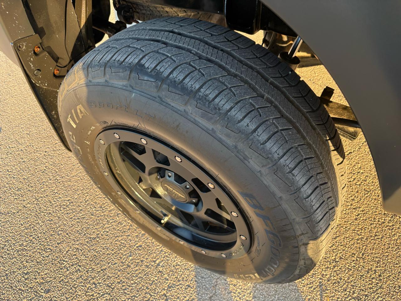 Toyota Tacoma 2WD Double Cab V6 AT PreRunner (Natl) 2013