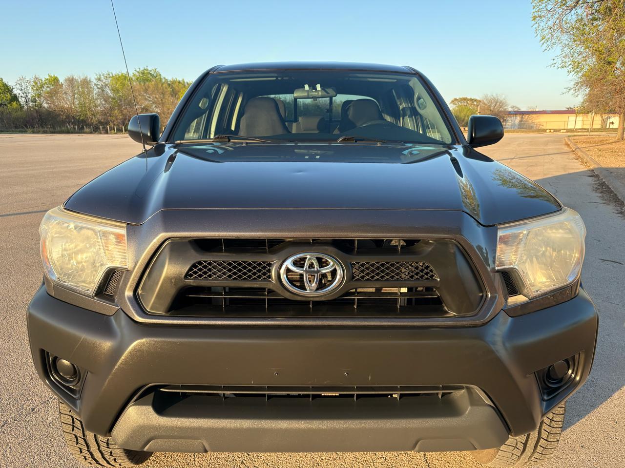 Toyota Tacoma 2WD Double Cab V6 AT PreRunner (Natl) 2013