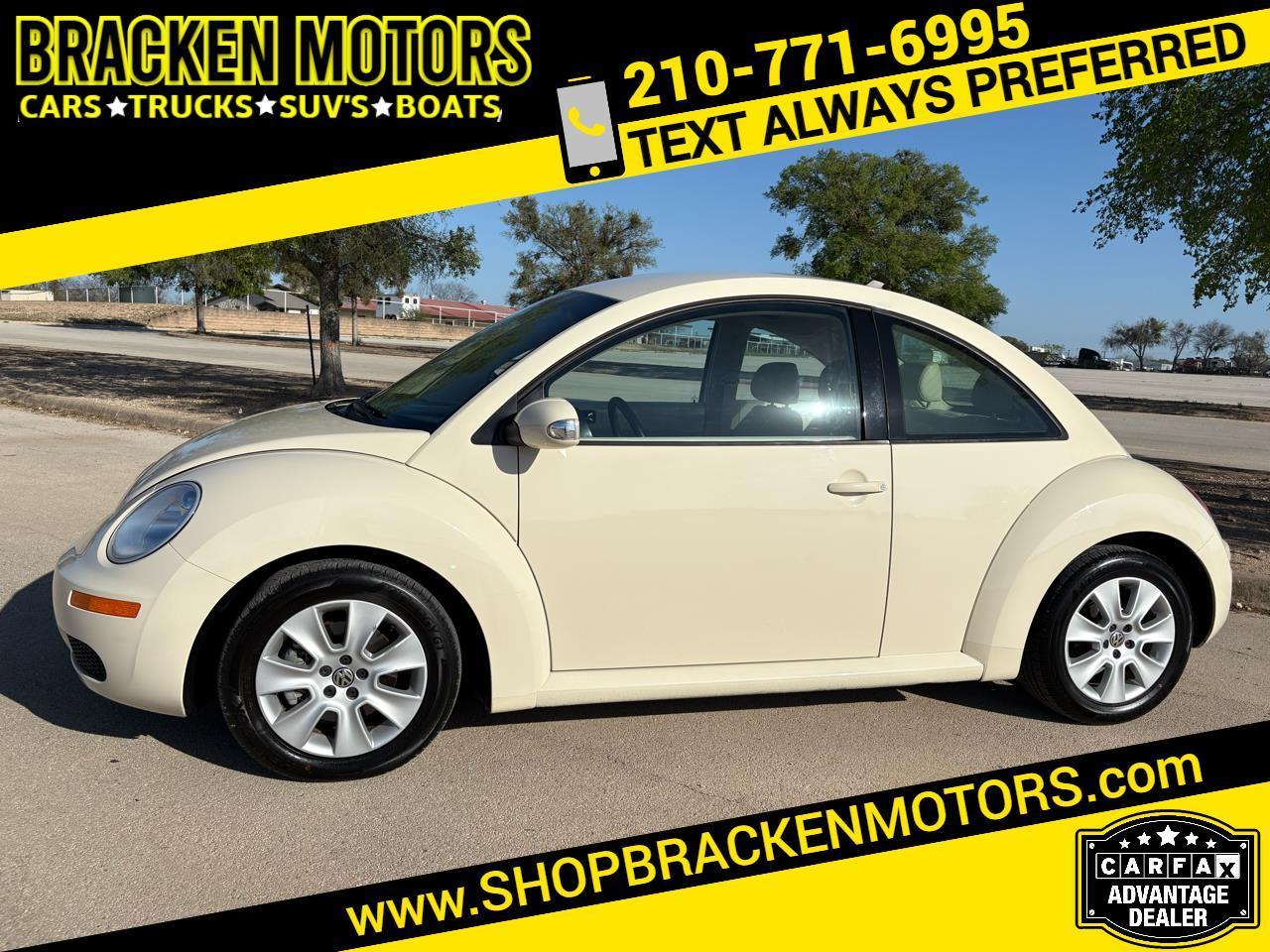 2009 Volkswagen New Beetle Base