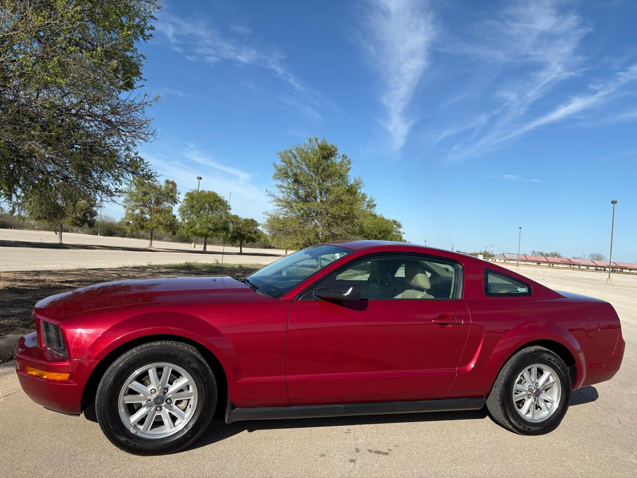 Ford Mustang 2dr Cpe Standard 2006