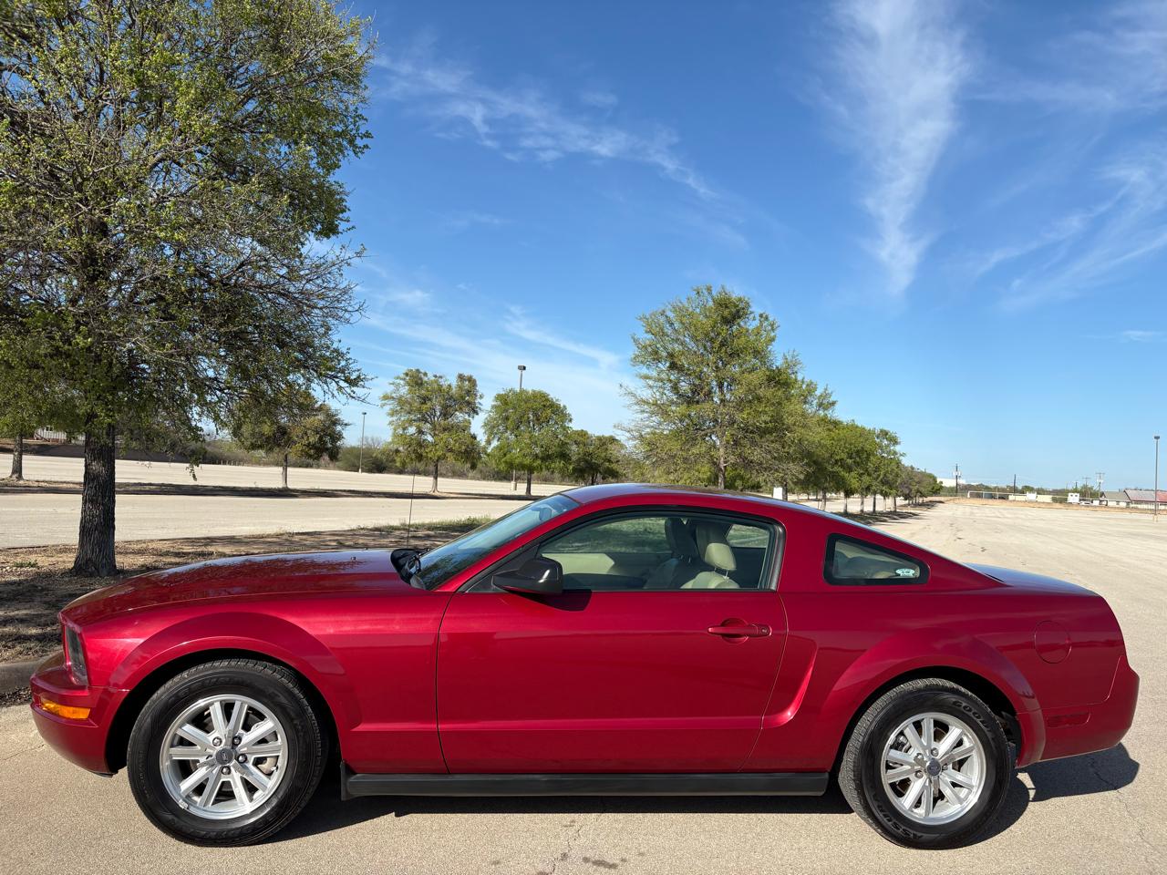 Ford Mustang 2dr Cpe Standard 2006