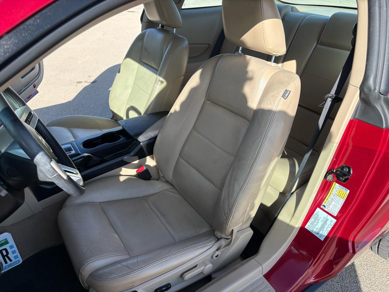 Ford Mustang 2dr Cpe Standard 2006