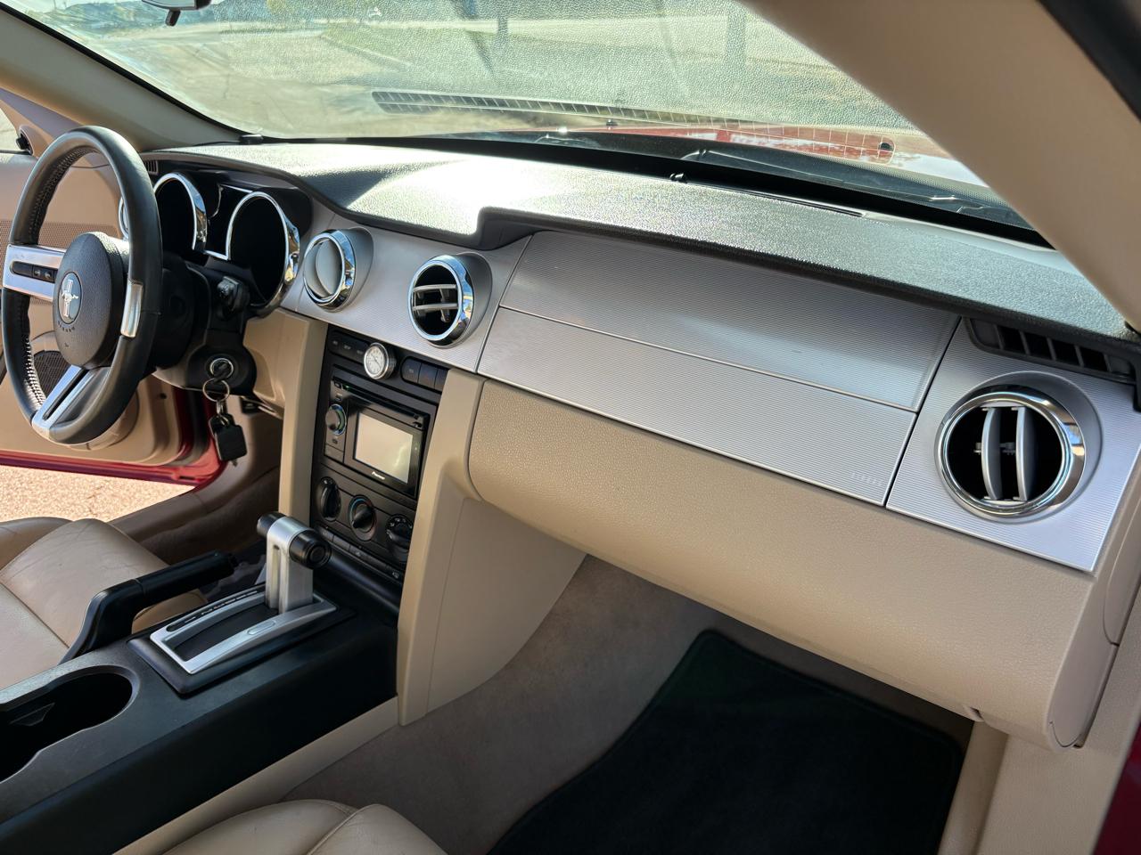 Ford Mustang 2dr Cpe Standard 2006