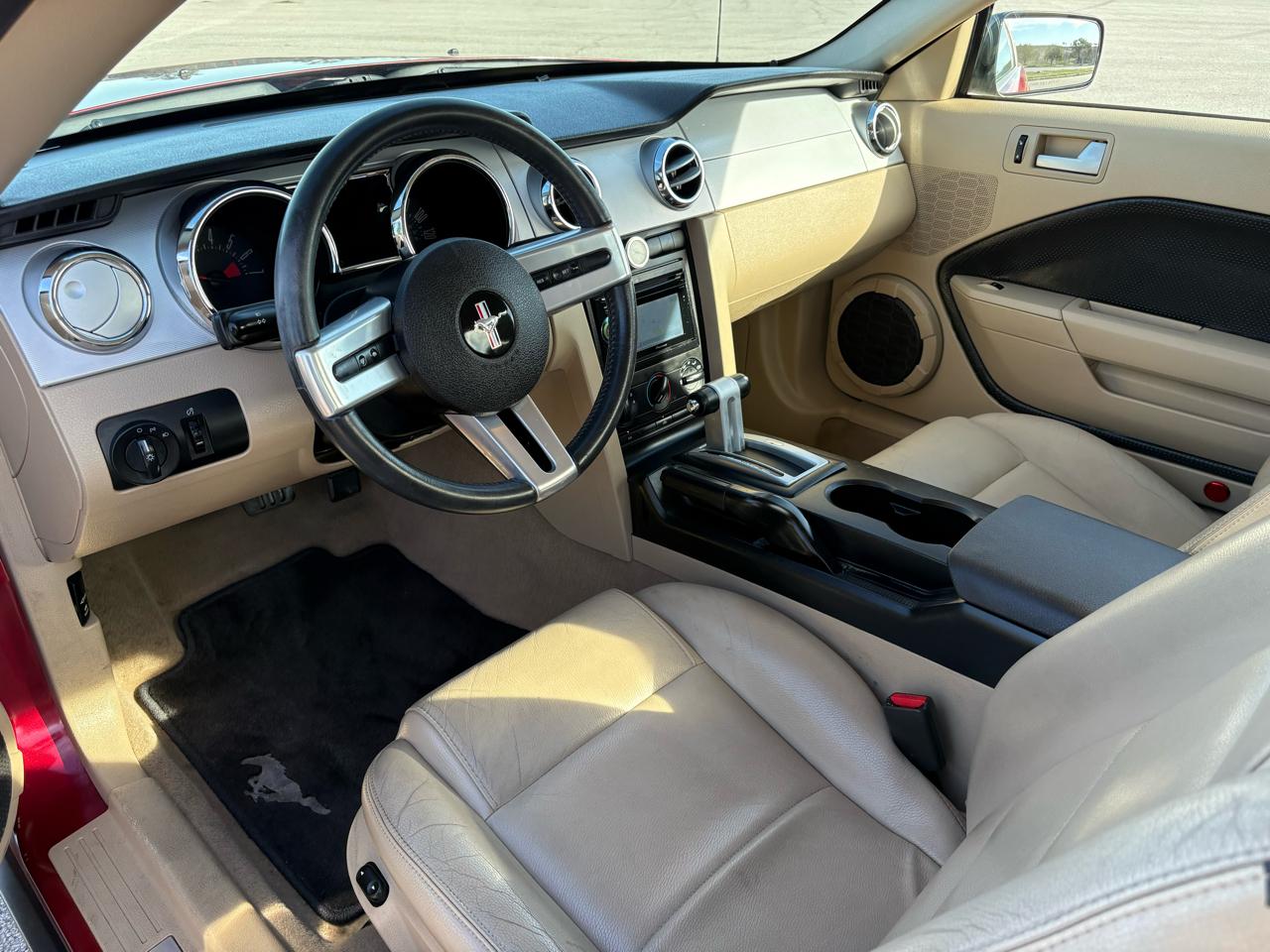 Ford Mustang 2dr Cpe Standard 2006