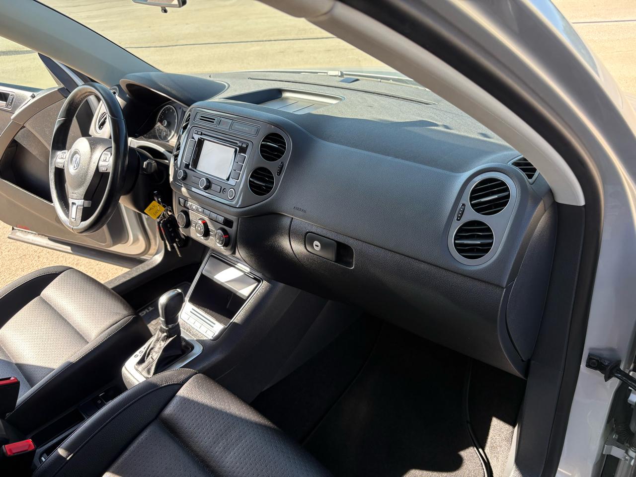 Volkswagen Tiguan  2013