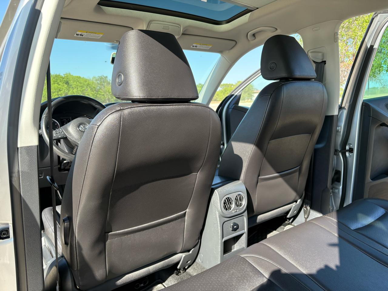 Volkswagen Tiguan  2013