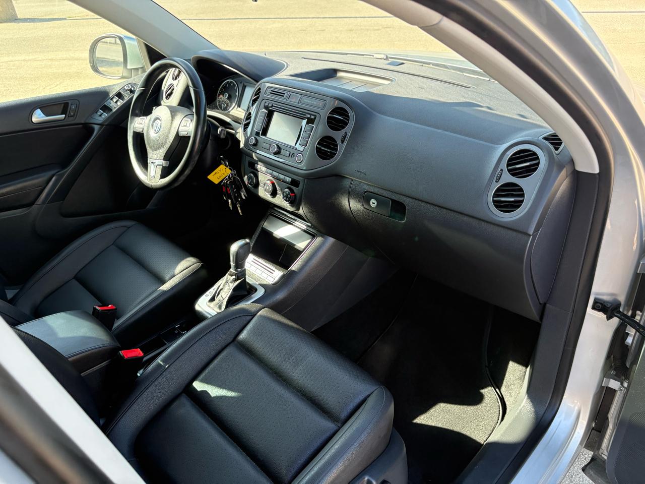 Volkswagen Tiguan  2013