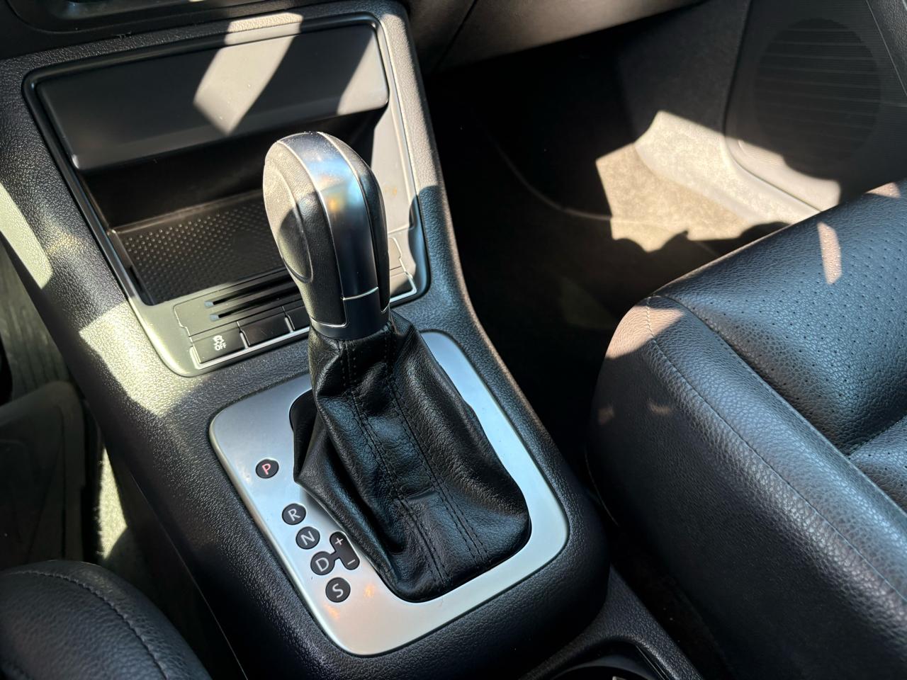 Volkswagen Tiguan  2013