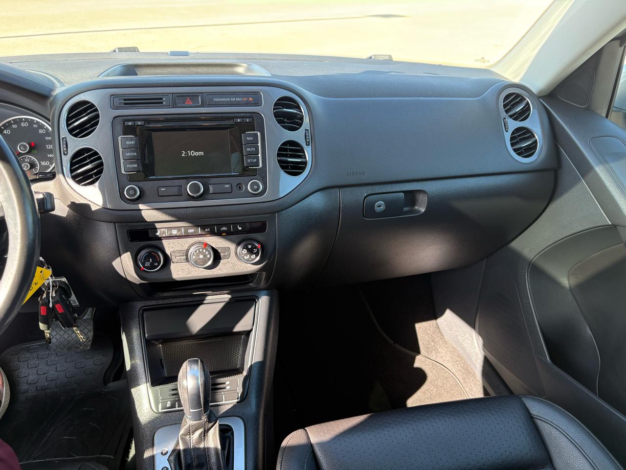 Volkswagen Tiguan  2013