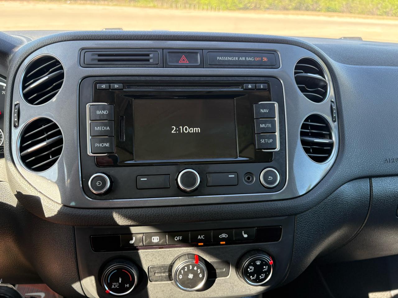 Volkswagen Tiguan  2013