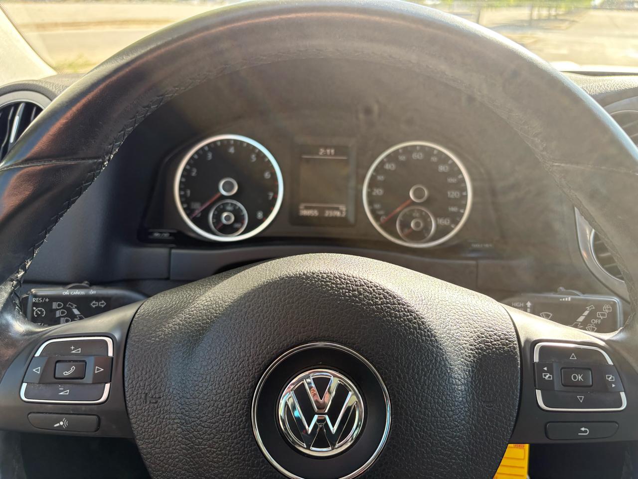 Volkswagen Tiguan  2013