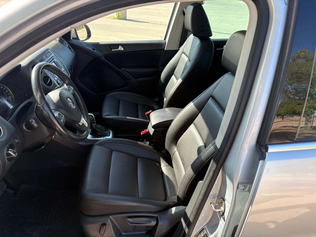 Volkswagen Tiguan  2013