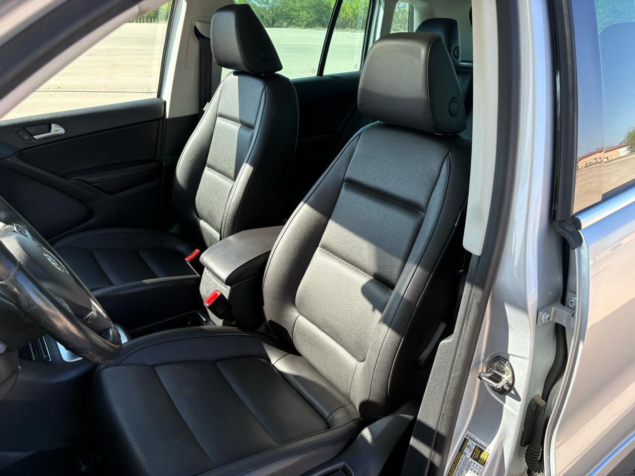 Volkswagen Tiguan  2013