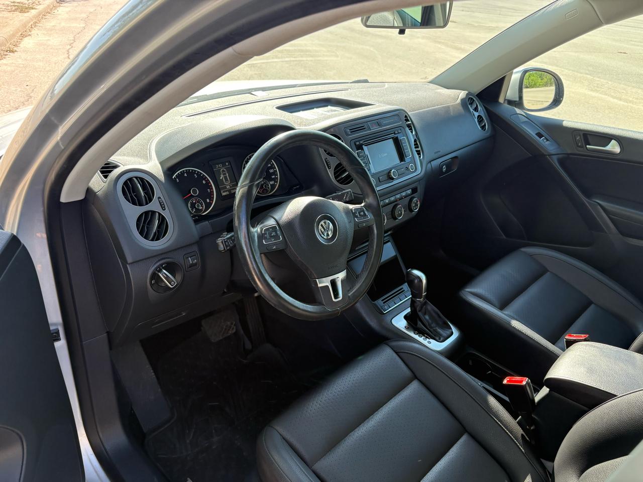 Volkswagen Tiguan  2013