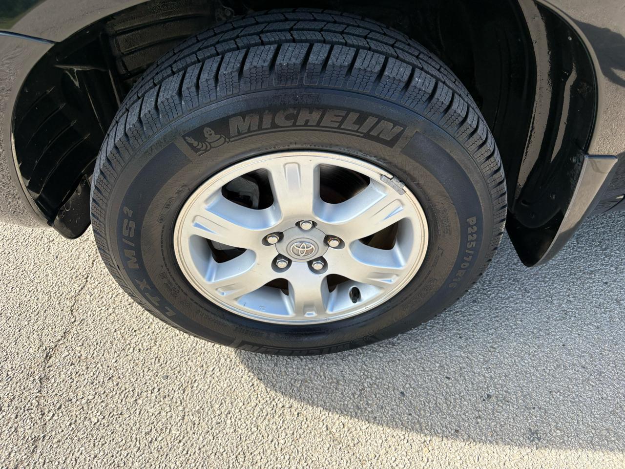Toyota Highlander 4dr V6 4WD (Natl) 2003
