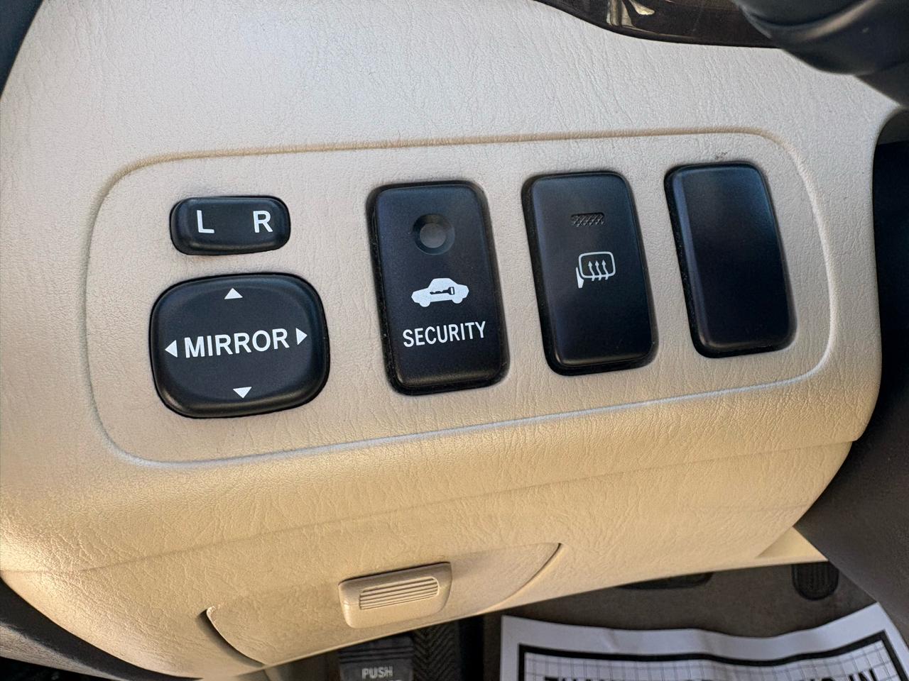 Toyota Highlander 4dr V6 4WD (Natl) 2003