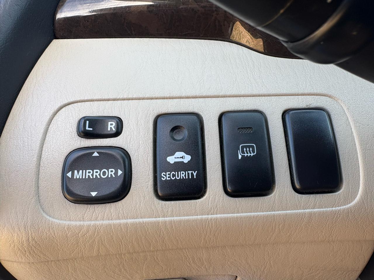 Toyota Highlander 4dr V6 4WD (Natl) 2003