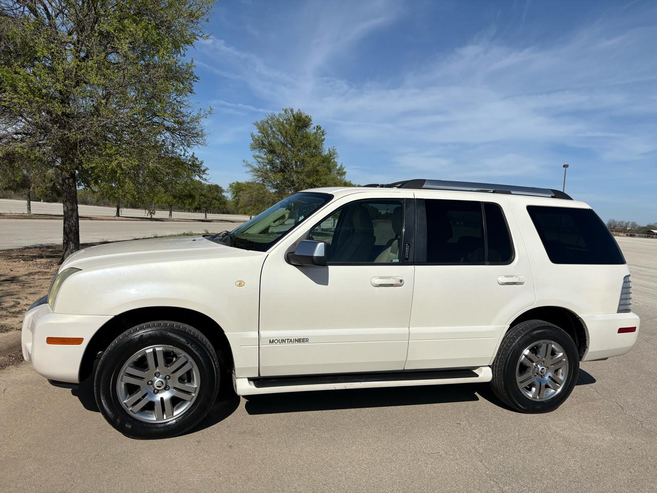 Mercury Mountaineer RWD 4dr V6 Premier 2009