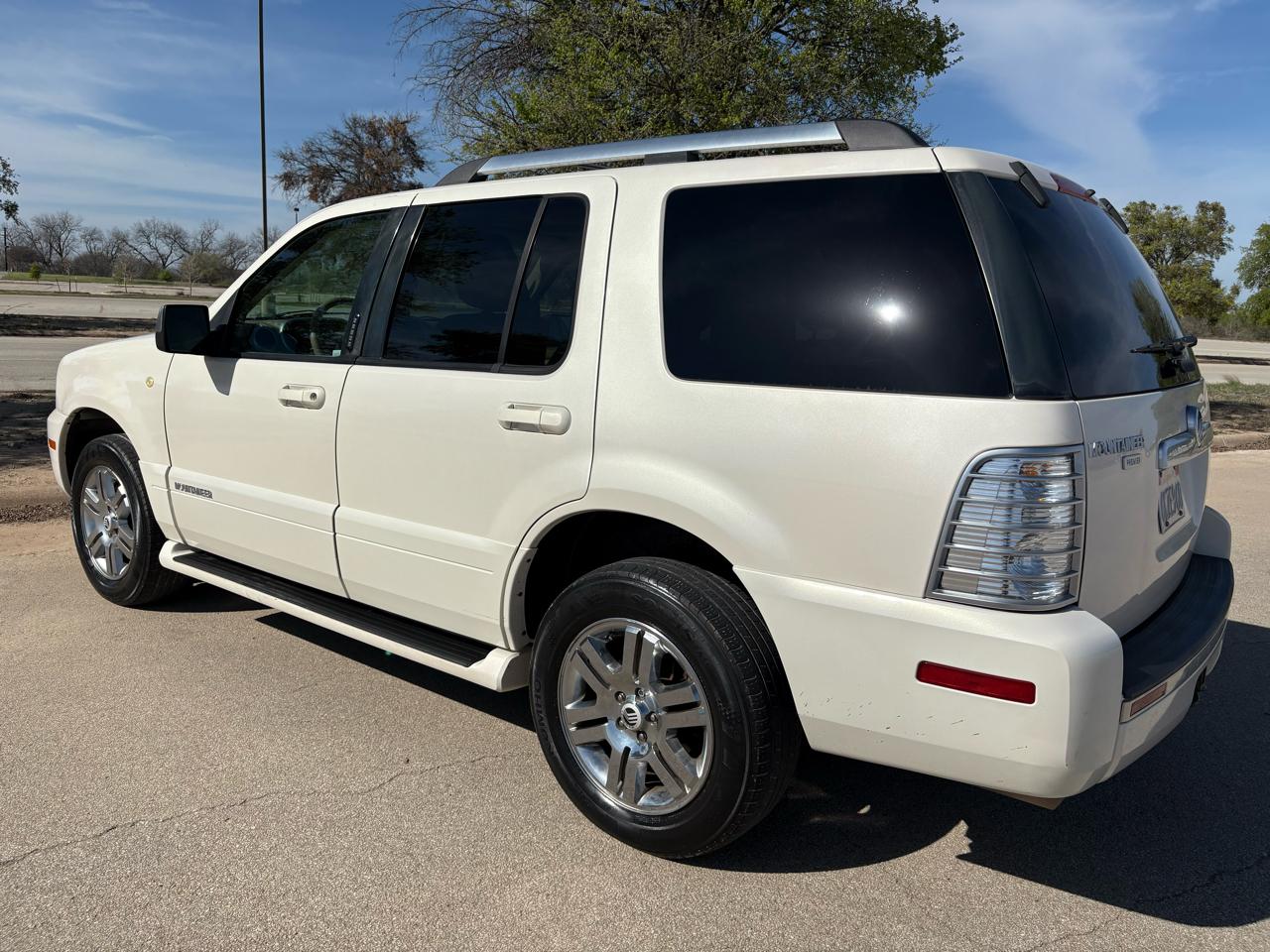 Mercury Mountaineer RWD 4dr V6 Premier 2009